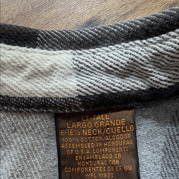 Oversized Flannel - Picture 2 of 3